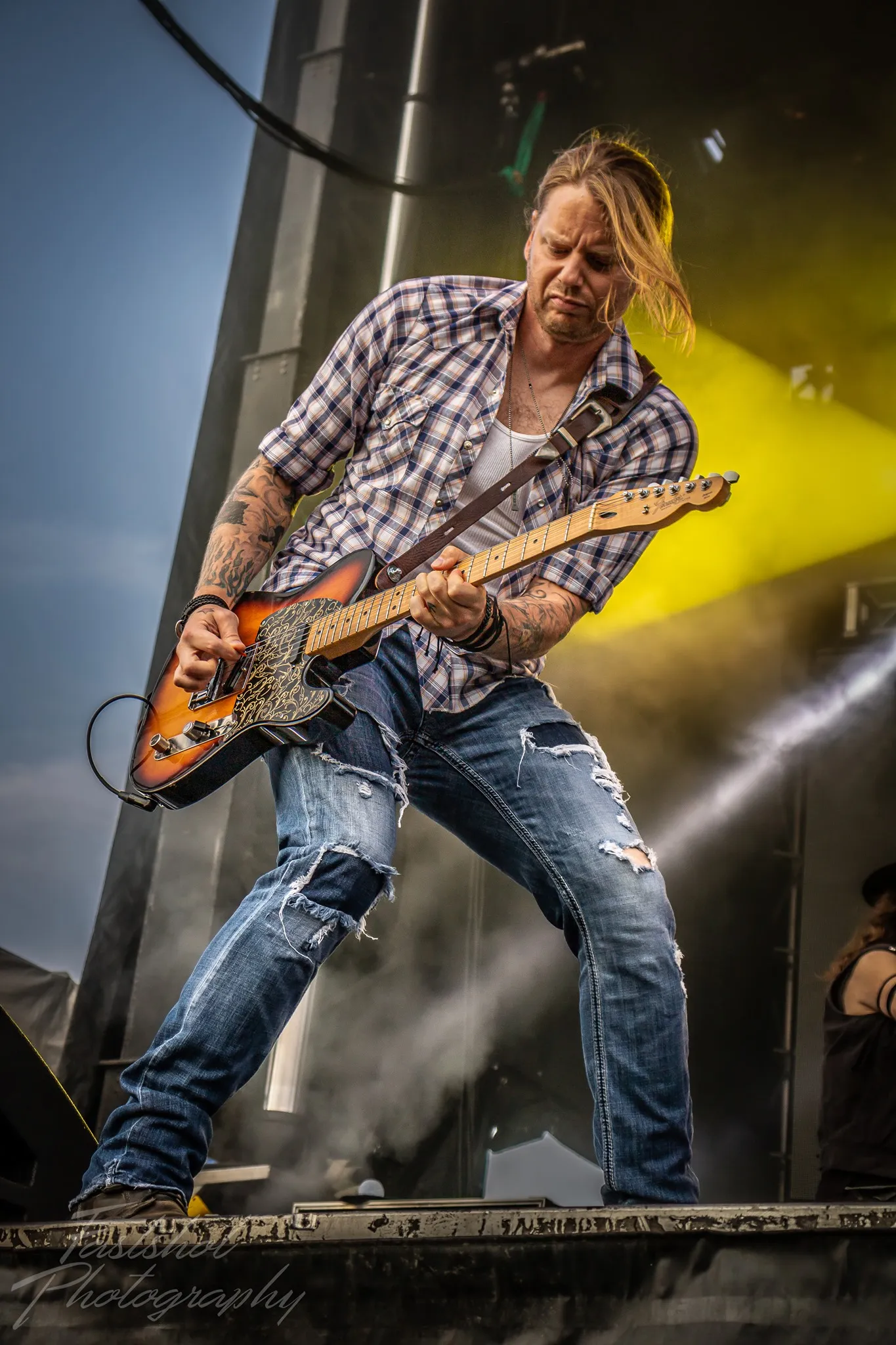 Jason Haven playing guitar live