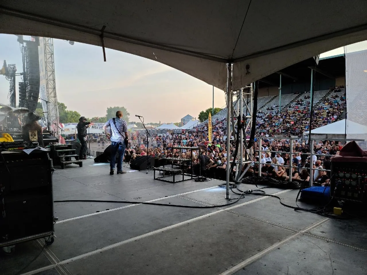 Jason Haven with the Ron Keel Band